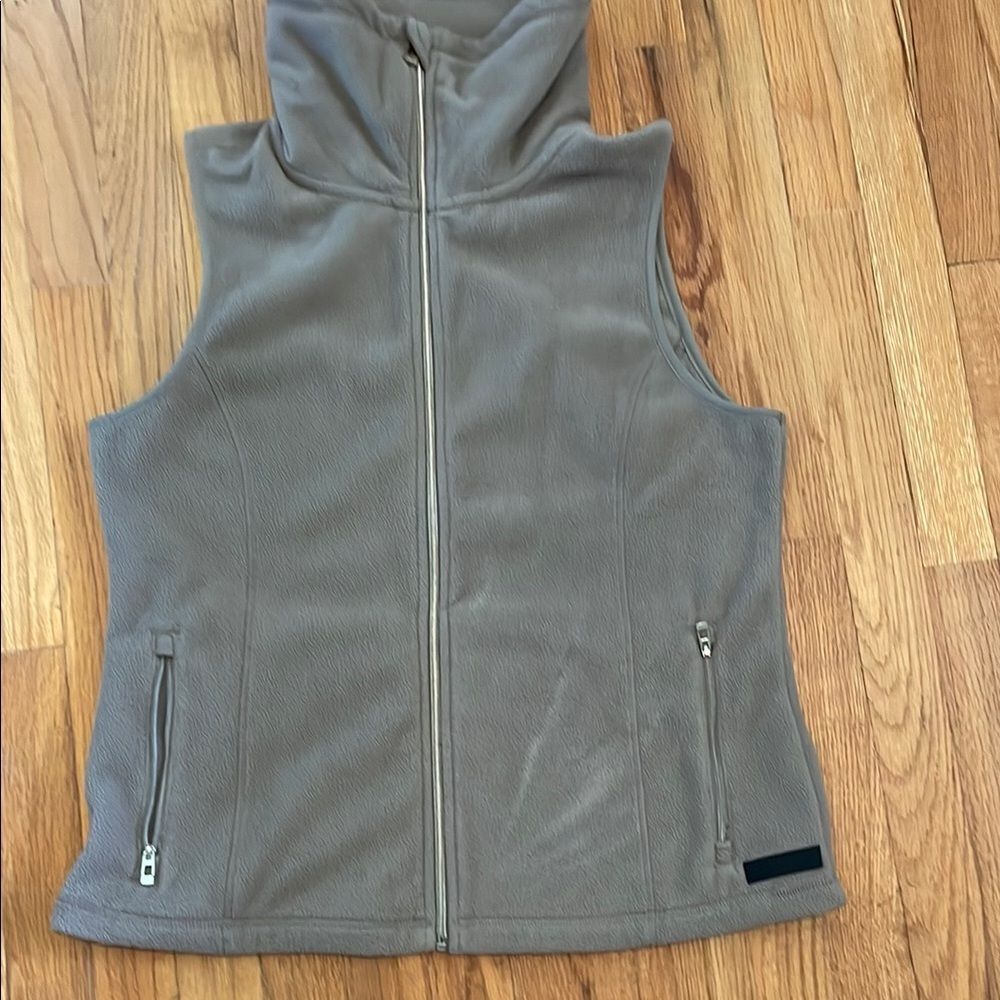 Calvin Klein Performance Women’s XL Tan/Taupe Fleece Vest Zip Pockets Quick Dry - Picture 6 of 8